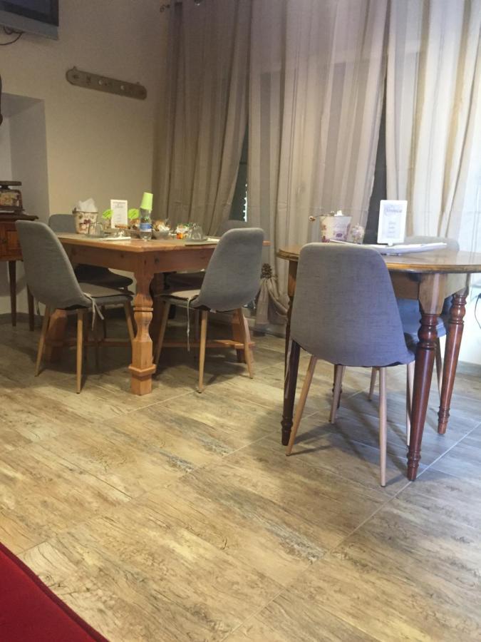 مونسيرّاتو B&B Da Manu المظهر الخارجي الصورة